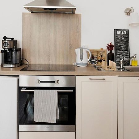 Diamond Residence In Old Town With Free Parking Bratislava Ngoại thất bức ảnh