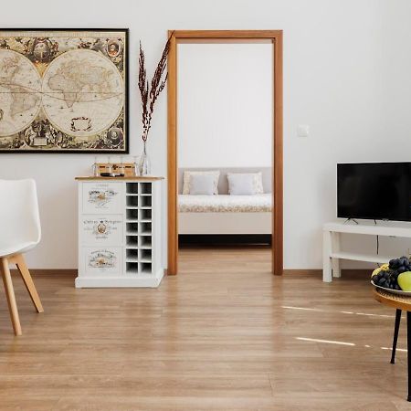 Diamond Residence In Old Town With Free Parking Bratislava Ngoại thất bức ảnh