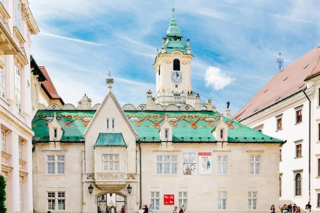 Diamond Residence In Old Town With Free Parking Bratislava Ngoại thất bức ảnh