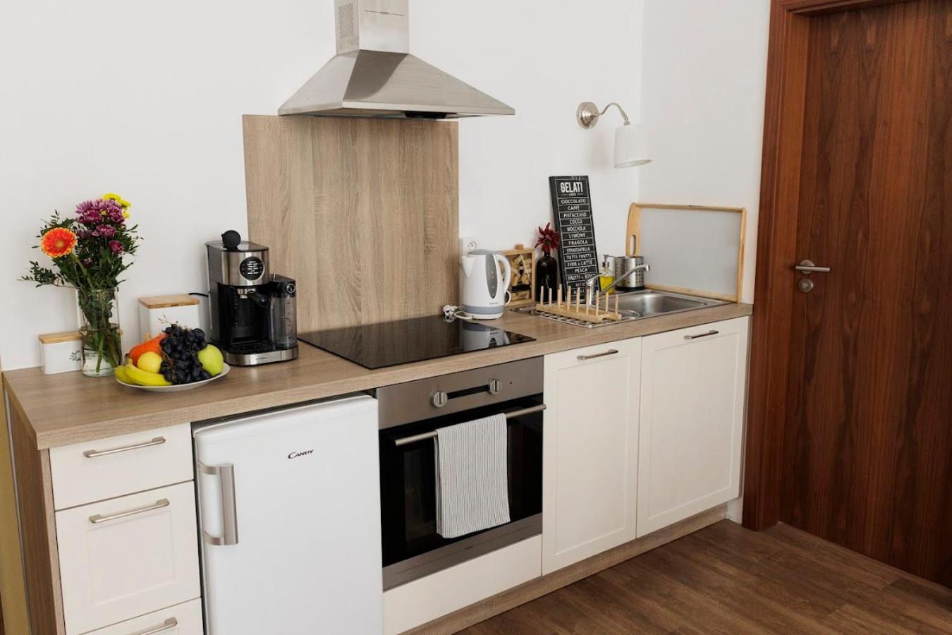 Diamond Residence In Old Town With Free Parking Bratislava Ngoại thất bức ảnh