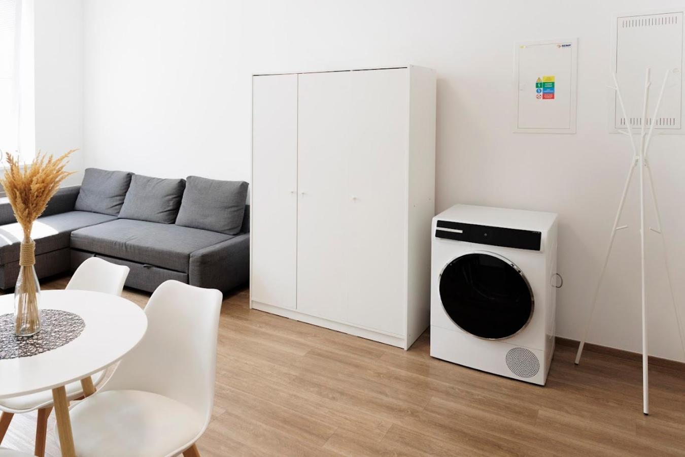 Diamond Residence In Old Town With Free Parking Bratislava Ngoại thất bức ảnh