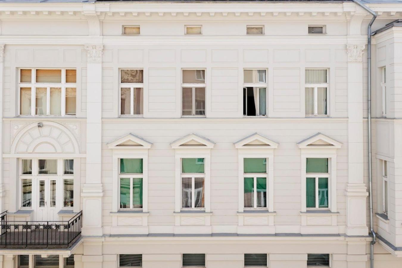 Diamond Residence In Old Town With Free Parking Bratislava Ngoại thất bức ảnh