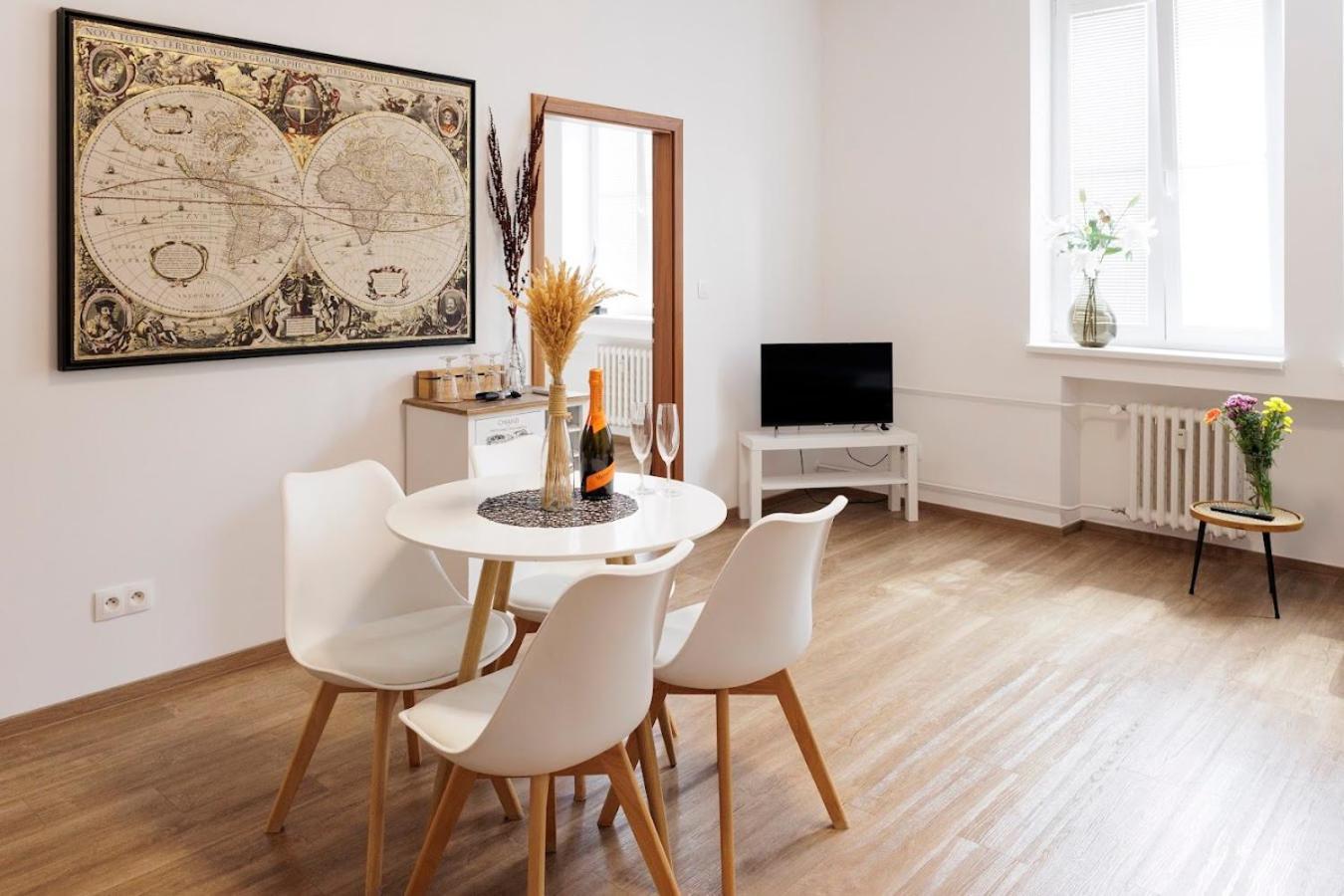 Diamond Residence In Old Town With Free Parking Bratislava Ngoại thất bức ảnh